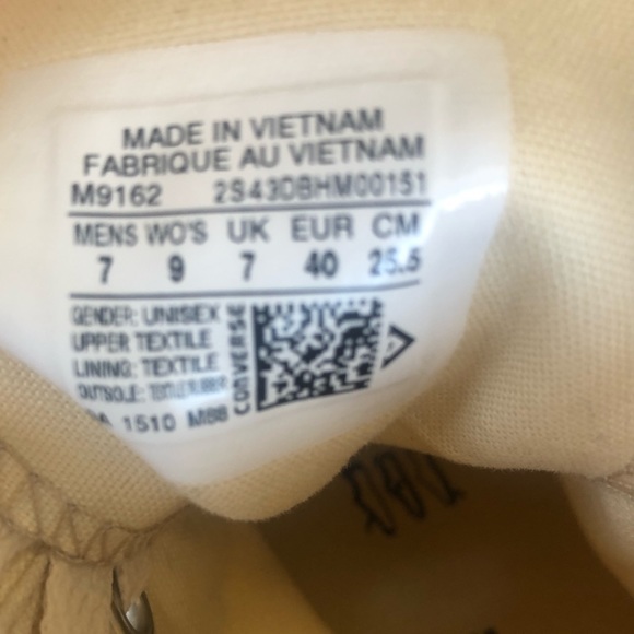 Converse High Top Sneakers Size 9 - Picture 7 of 9